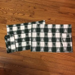 Pine green & cream 2 placemats/2 matching napkins